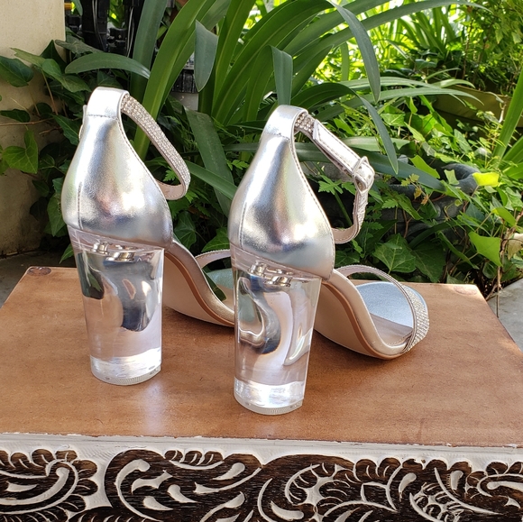 Modern Chic Steve Madden Rhinestone Sandals - Picture 9 of 14